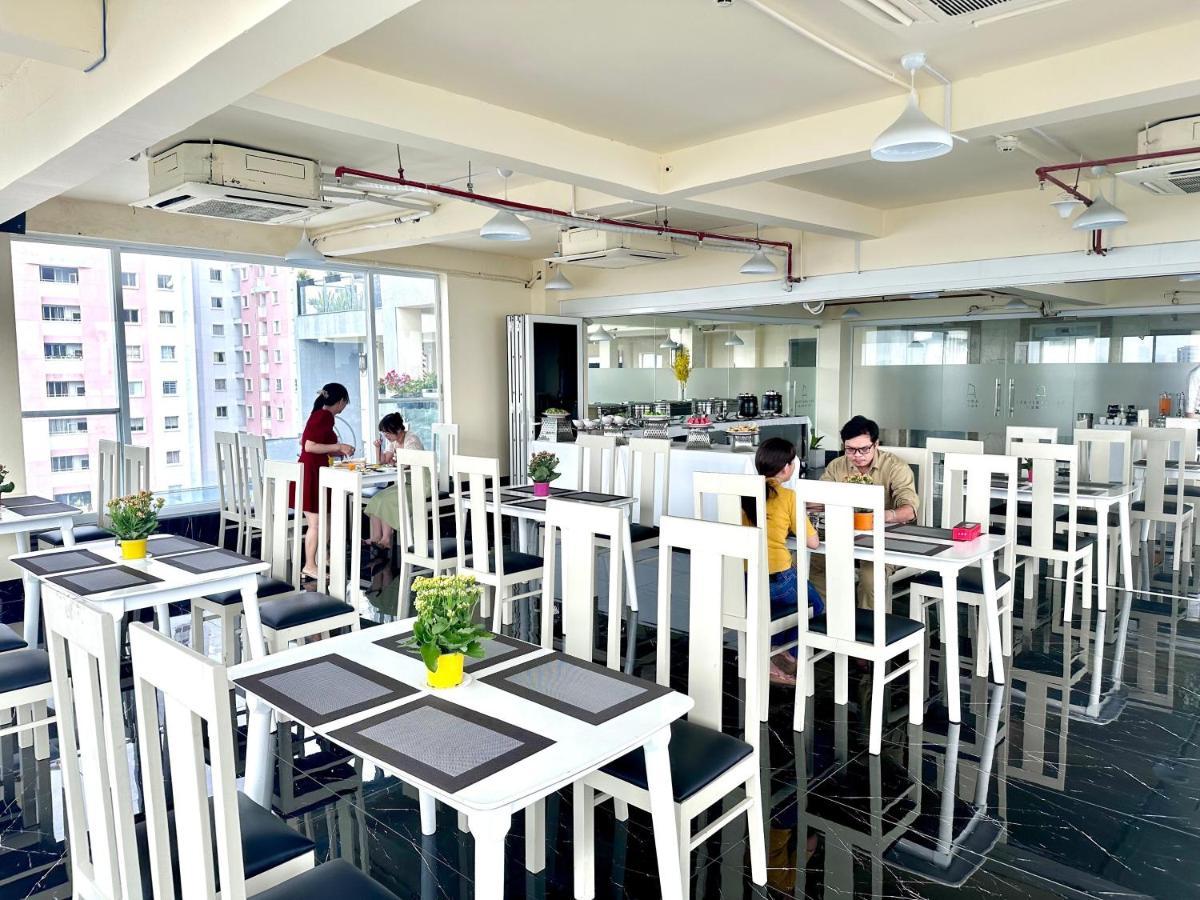 The Arrivals - Cozy Hotel - Pool & Skybar - Sgcenter Ho Chi Minh-staden Exteriör bild